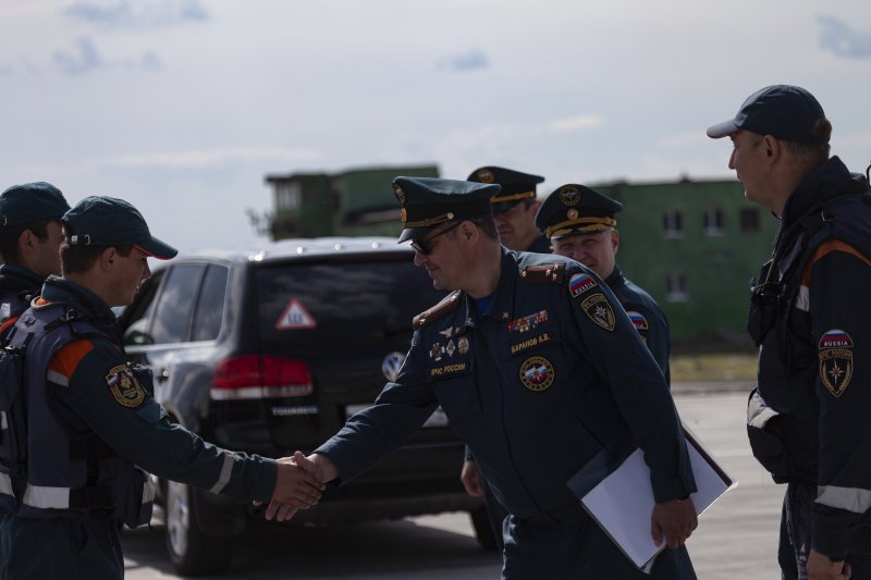 «Собрали всю нефть»: новосибирские спасатели вернулись из зоны ЧС в Красноярском крае 