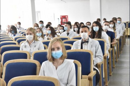 135 студентов НГМУ поедут в сёла спасать сибиряков от коронавируса 