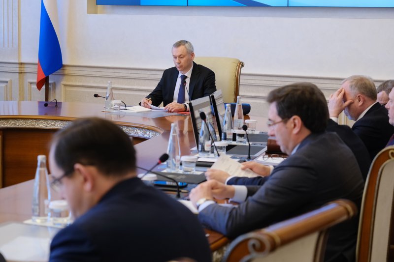Губернатор Травников взял на особый контроль реализацию нацпроектов
