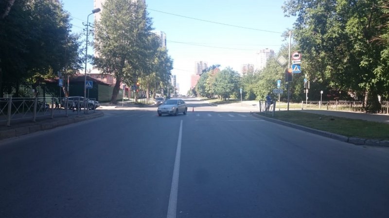 Водитель сбил ребенка в коляске в Новосибирске