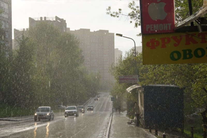 Теплые дожди с понижением температуры ждут Новосибирск в выходные