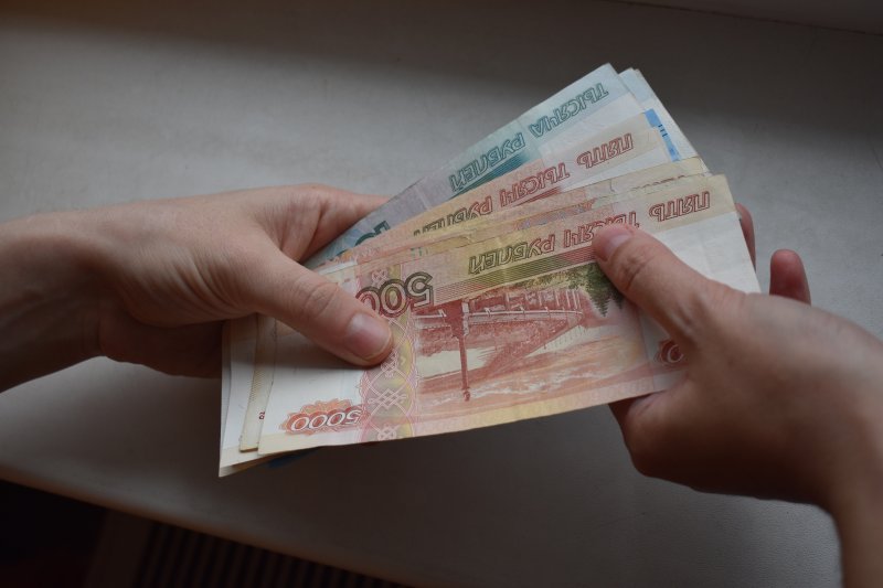 У труженицы тыла из Новосибирска украли 50 тысяч рублей 
