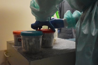 Убинских заключенных протестировали на коронавирус в мобильной лаборатории ГУФСИН