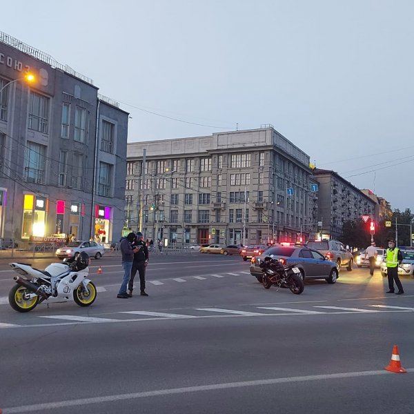 Новосибирского полицейского восстановили в правах после удара потерпевшего