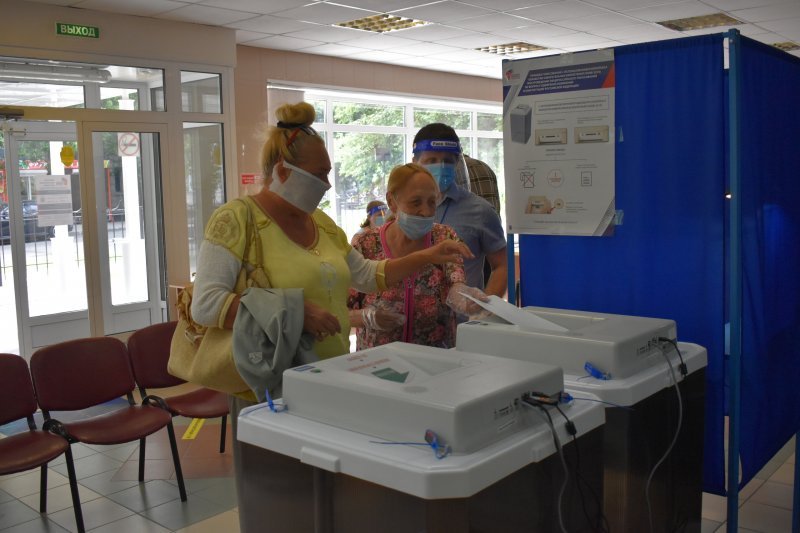Новосибирские избирательные участки открыли свои двери без задержек и нарушений