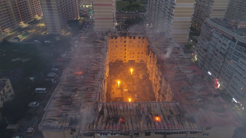 Почти 60 квартир сгорело в краснодарской многоэтажке