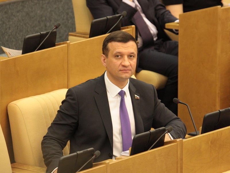 Новосибирского депутата Госдумы наградили за заслуги перед Отечеством