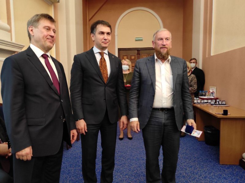 Депутат Алексей Джулай ведет горсовет и Заксобрание к конфликту интересов