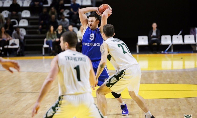 Баскетболисты «Новосибирска» потерпели первое поражение в сезоне