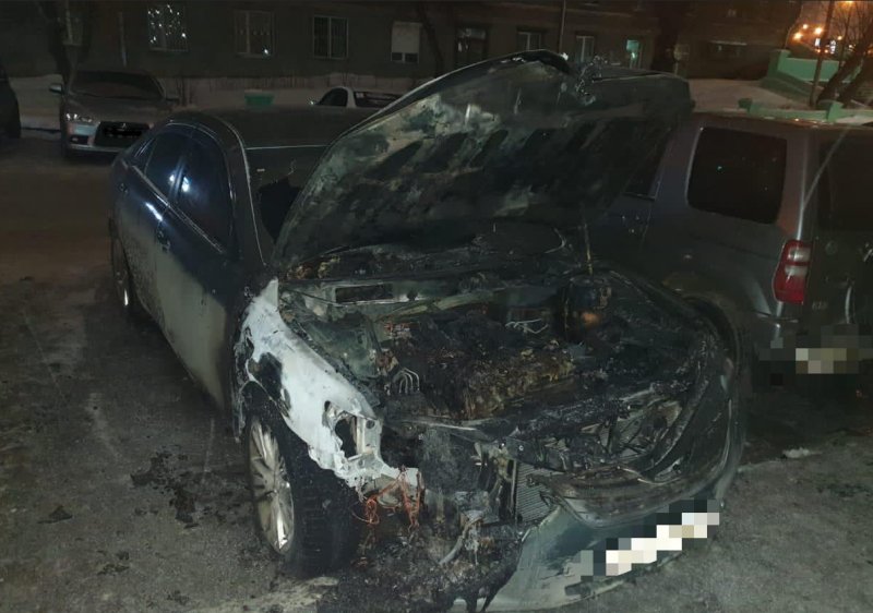 Новосибирец поджег машину своей «бывшей» после расставания