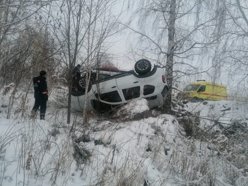 Пенсионер потерял сознание прямо за рулем в Новосибирске