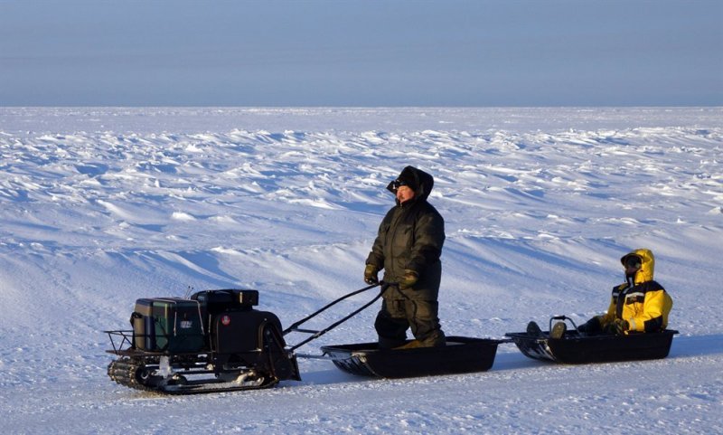 В Затоне рыбаки спасли мужчину со льдины  