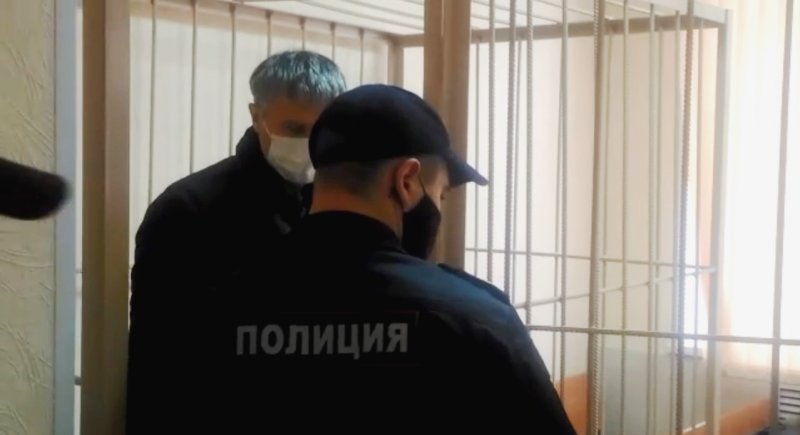 Суд продлил арест экс-прокурору Новосибирска Денису Ференцу