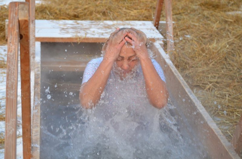 Крещенские купания в Новосибирске: можно или нет?