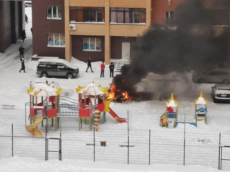Новосибирцы начали поджигать машины из-за морозов
