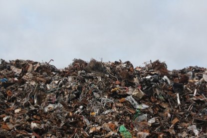 Суд взыскал свыше 50 миллионов с муниципальных мусорщиков 