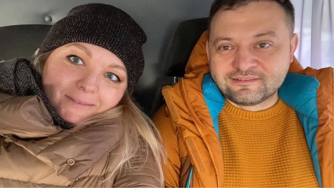 Сергея Бойко и Елену Носковец везут в спецприемник