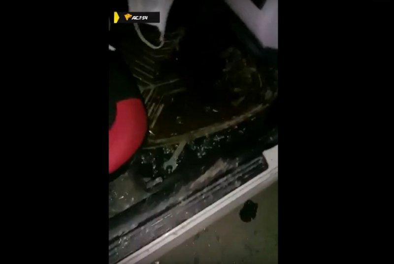 Новосибирец расстрелял такси из пневматики