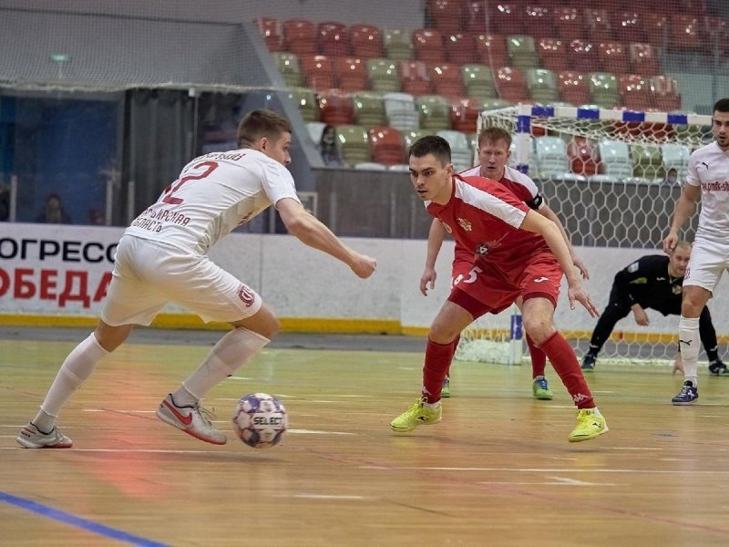 Мини-футбол: новосибирский «Сибиряк» стартовал в плей-офф Высшей лиги с крупной победы в гостях