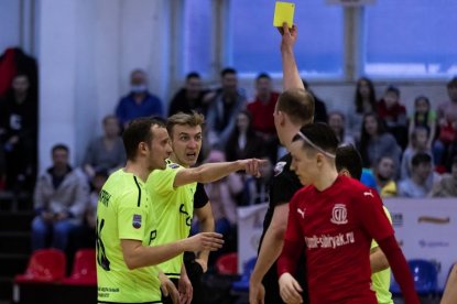 Мини-футбол: для выхода в полуфинал «Сибиряку» не хватило одного гола