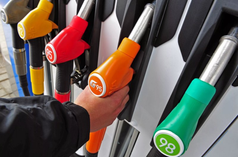 За год цены на бензин и дизель в Новосибирске выросли на 2-3 рубля за литр