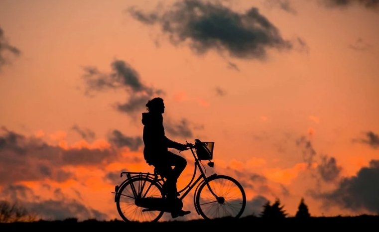 58-летний «подросток» уехал в неизвестность на велосипеде 