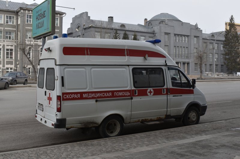 Водитель скорой помощи не может получить выплаты за транспортировку пациентов с коронавирусом