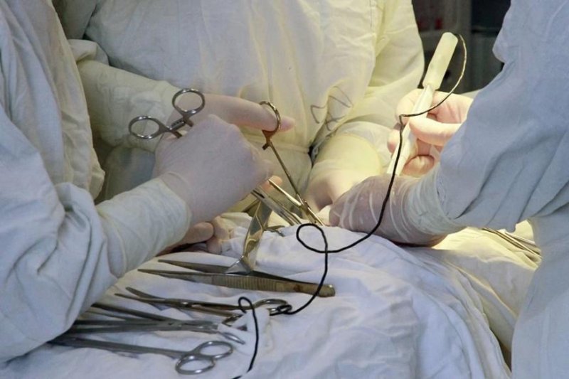 20-сантиметровую опухоль груди удалили молодой сибирячке