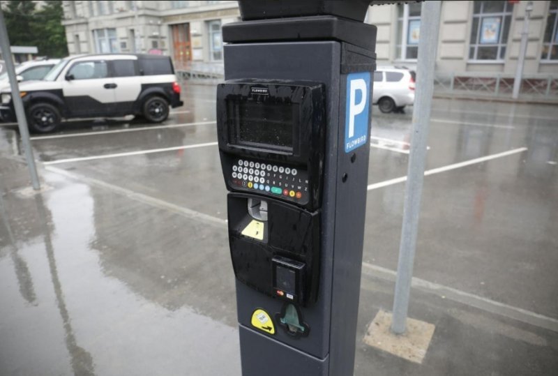 13 миллионов рублей заработал Новосибирск на платных парковках для автомобилистов