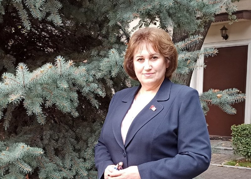 Депутат Вера Ганзя призывает наказывать ковид-диссидентов