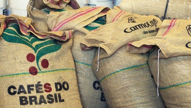 Запасайтесь кофе: из-за неурожая в Бразилии грозит дефицит и повышение цен