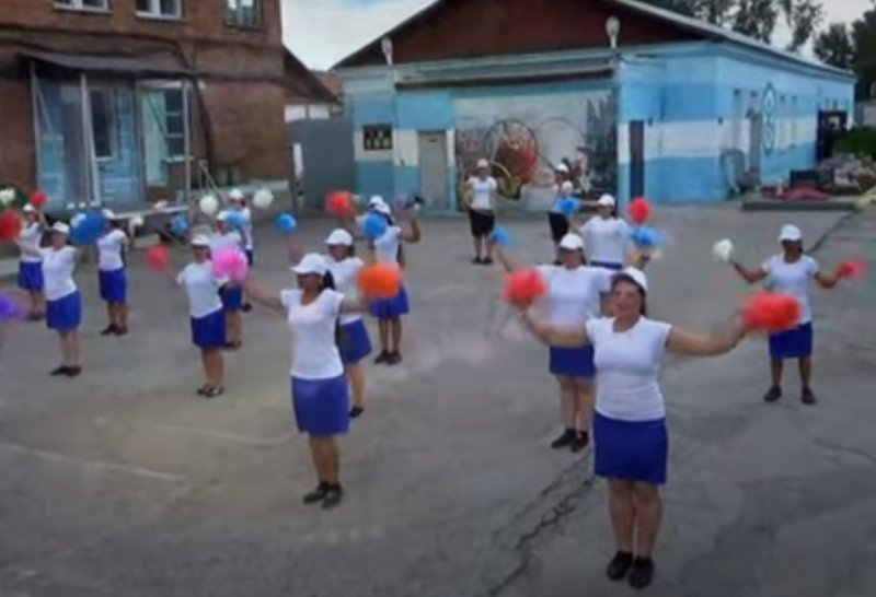 Заключенные новосибирской колонии устроили танцевальный флешмоб в поддержку олимпиады в Токио (ВИДЕО)