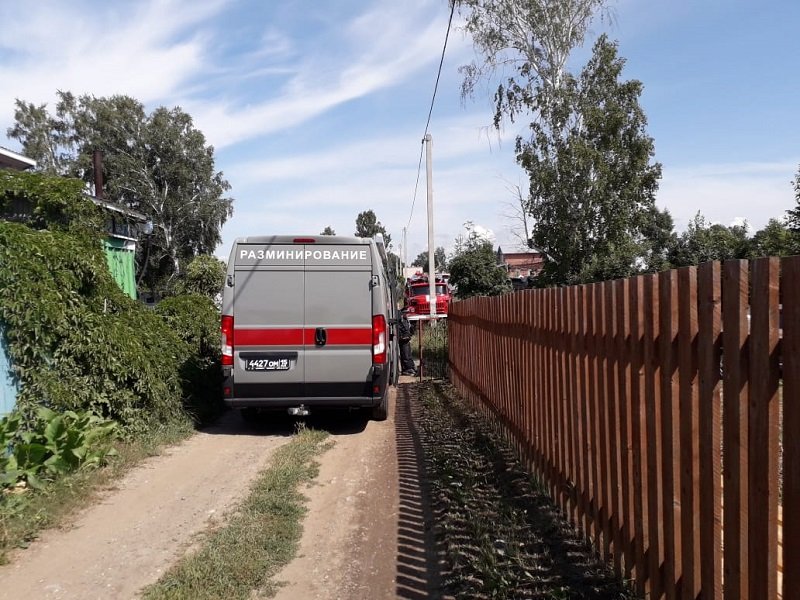 Четыре мины нашел дачник на садовом участке в Бердске