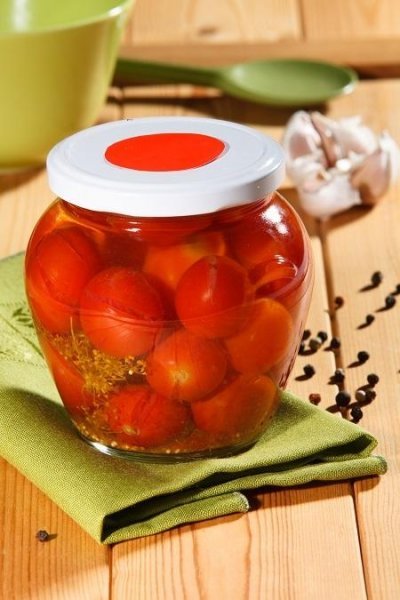 Рецепты зимних заготовок из помидор: не только засолка