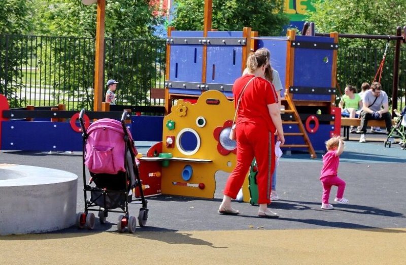«Единая Россия»: с 1 сентября родители дошкольников будут получать 100% оплату больничного по уходу за детьми