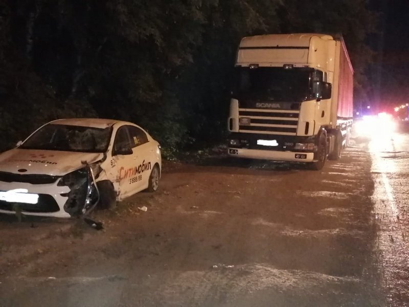 Такси насмерть сбило пешехода в Новосибирске