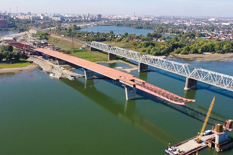 Четвертый мост через Обь стал на 45 метров длиннее