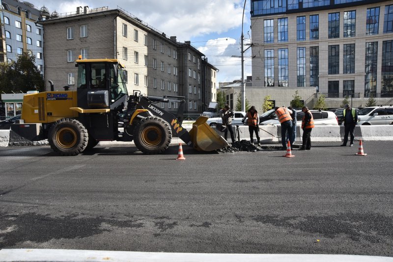 Губернатор потребовал жесткой синхронизации работы дорожников и коммунальщиков при ремонте дорог Новосибирска
