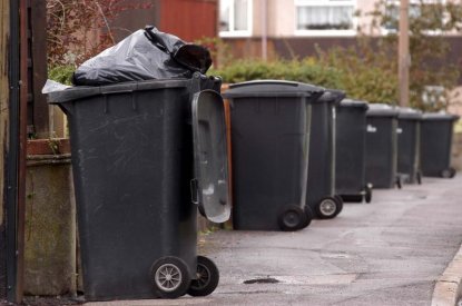 Штраф за мусор: что категорически запрещено выбрасывать в мусорный бак