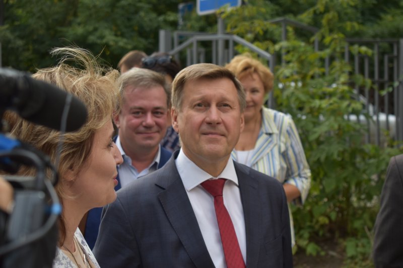 «Мы не чувствуем себя ущербными»: первый секретарь обкома КПРФ Локоть о выборах Госдумы в Новосибирске