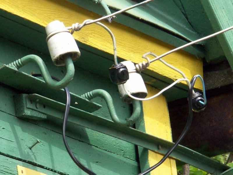 Свет в каждый дом: изменения подключения электричества в СНТ