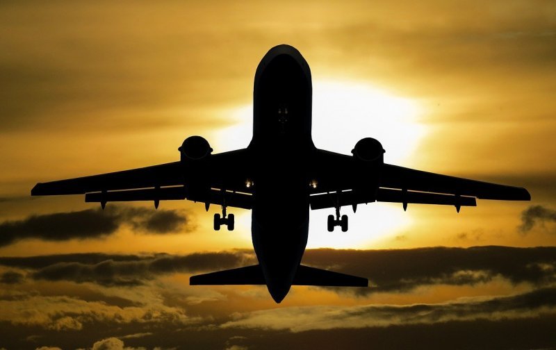 Пилот самолета запиской вылечил пассажирку из Новосибирска от аэрофобии