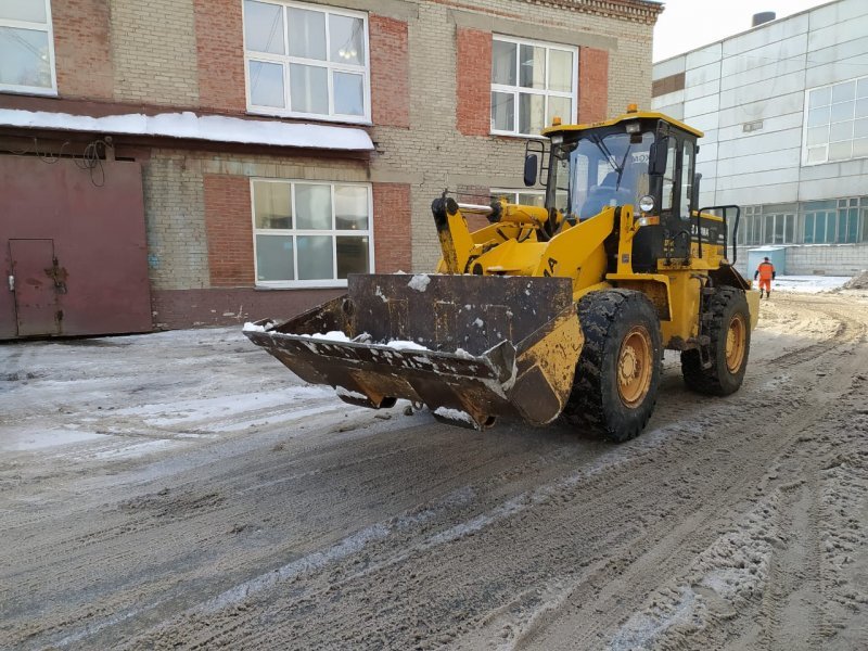 В Новосибирске укомплектованность персонала для уборки снега упала до 60 %, техники – до 37 %