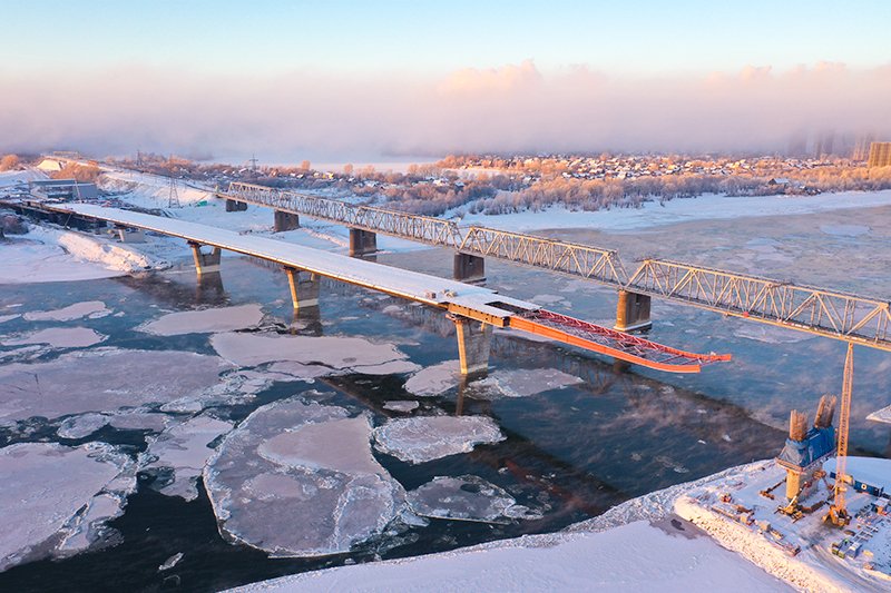 Надвижка пролетного строения четвертого моста в Новосибирске выполнена на 60 процентов