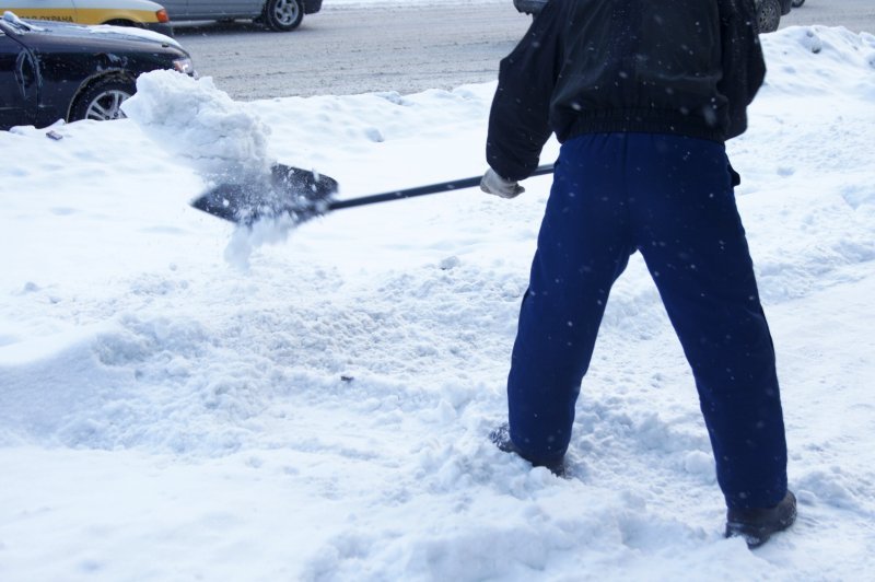 Тариф новогодний: мэр Новосибирска увеличивает оплату за прием снега на полигонах