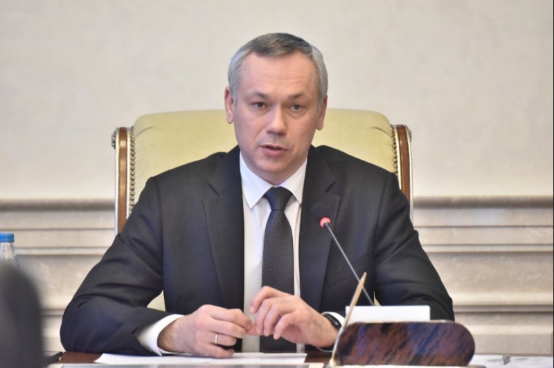 Губернатор Новосибирской области Травников поддержал законопроекты о QR-кодах