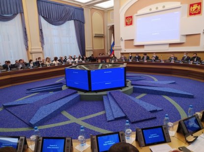 Горсовет со скрипом принял проект бюджета Новосибирска на 2022-2024 годы