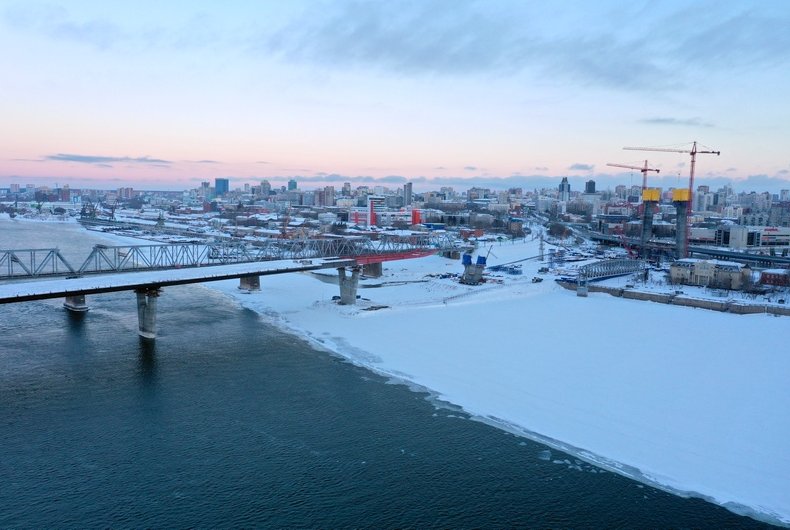 Надвижка пролетного строения платного моста в Новосибирске вышла на финишную прямую