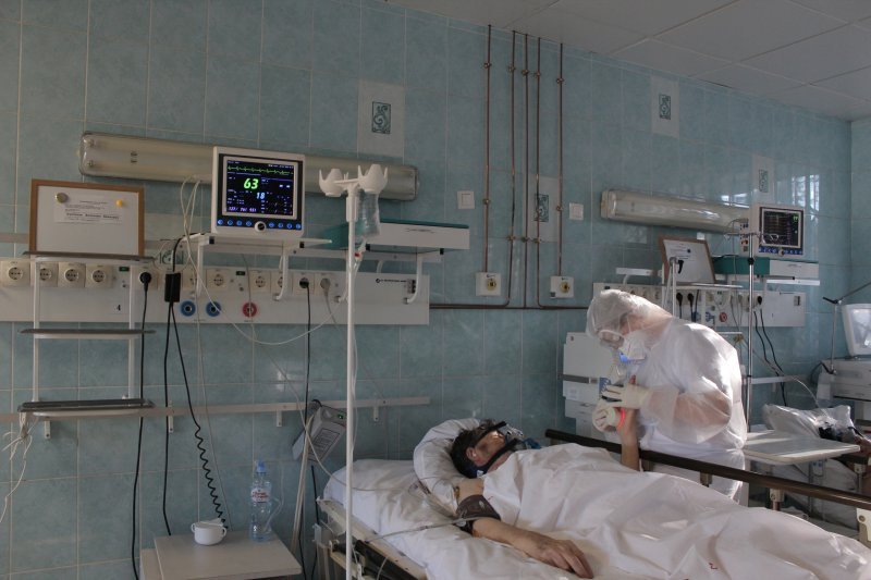 54-летний мужчина умер от коронавируса в Новосибирской области