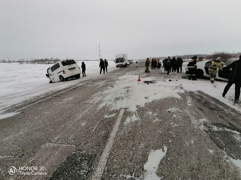 Возвращались домой: семья с ребенком разбилась на трассе 